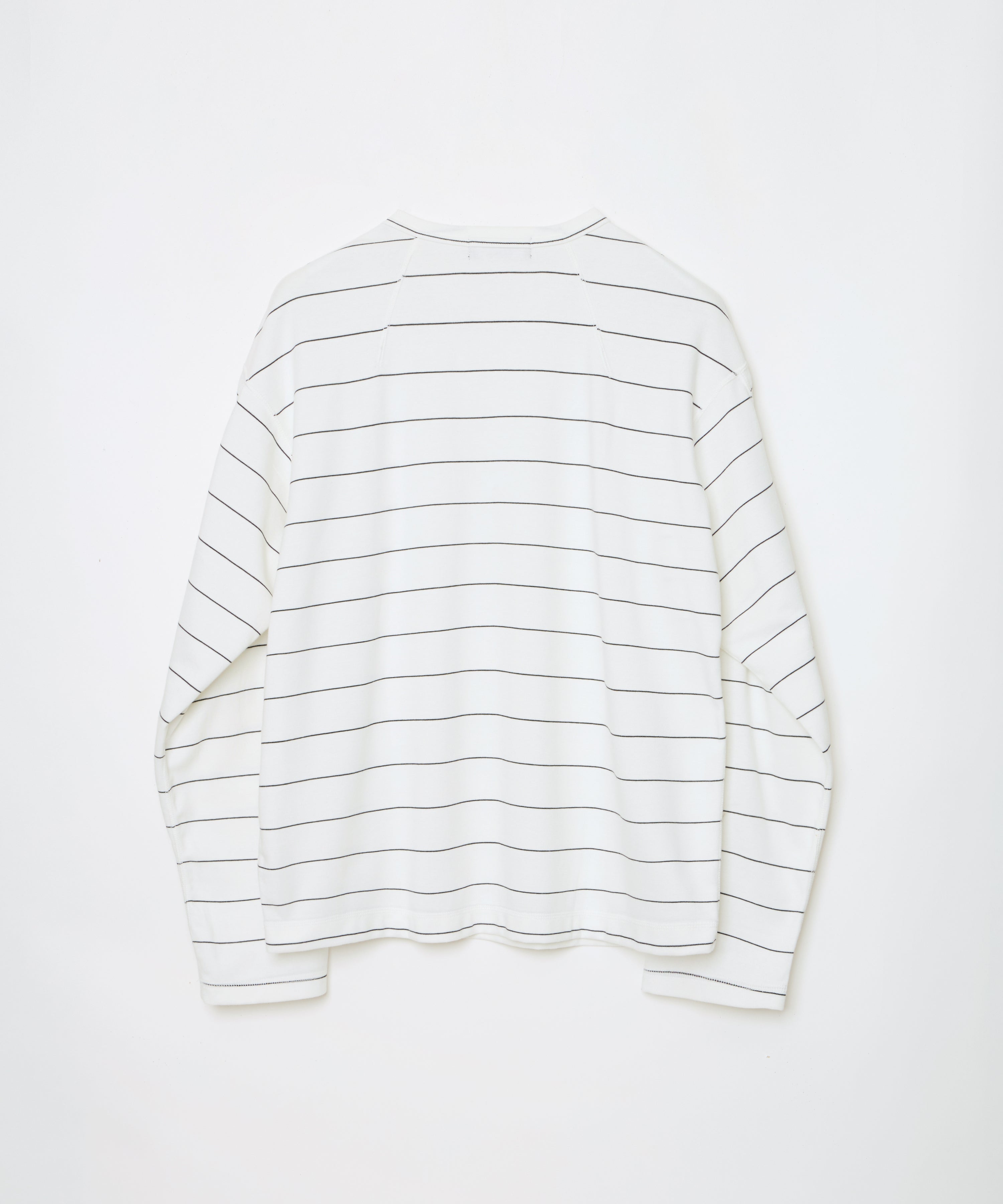 D-shaped Long Sleeve Tee (White x Black)