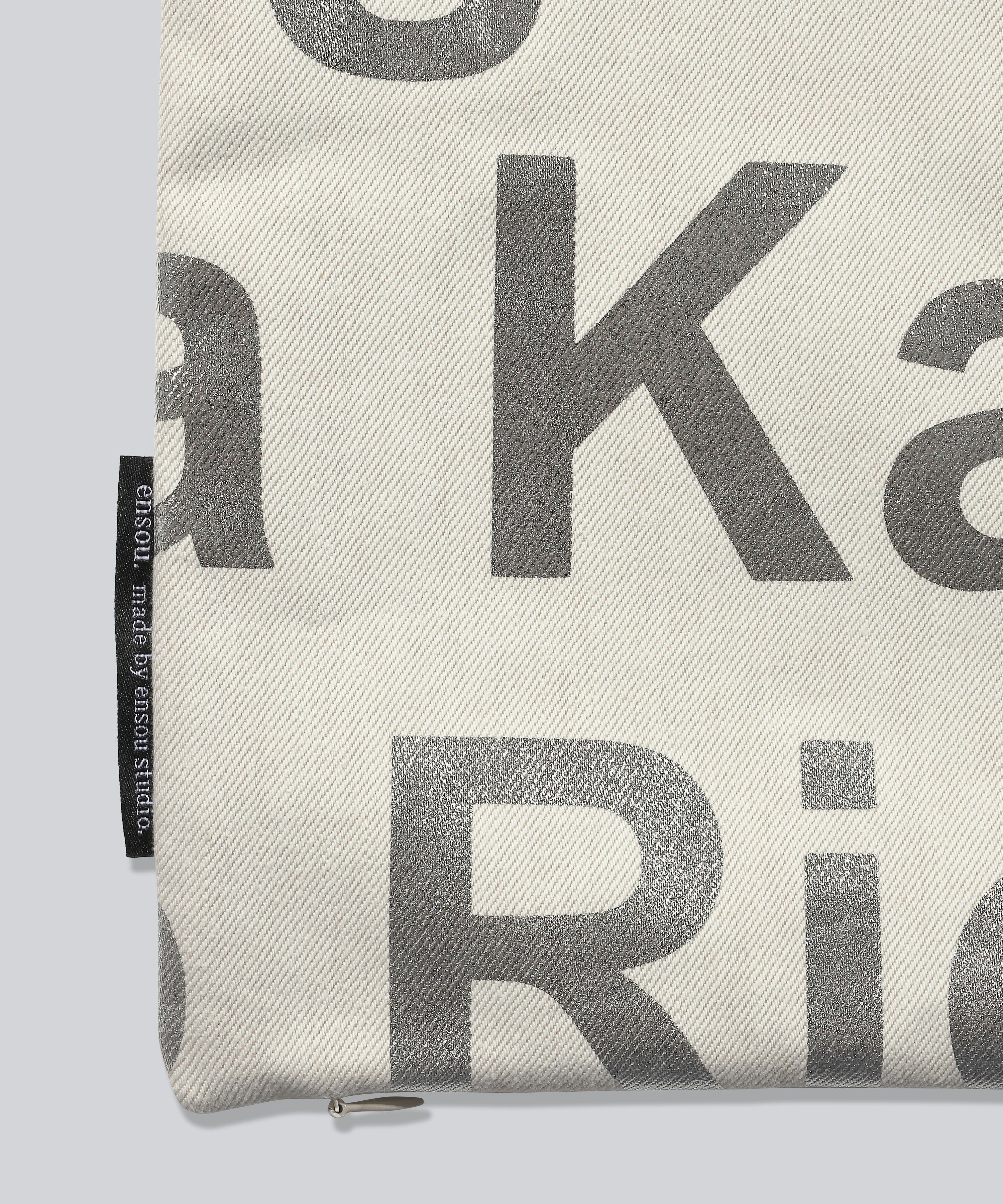 620000KM  Cushion (White x Silver)