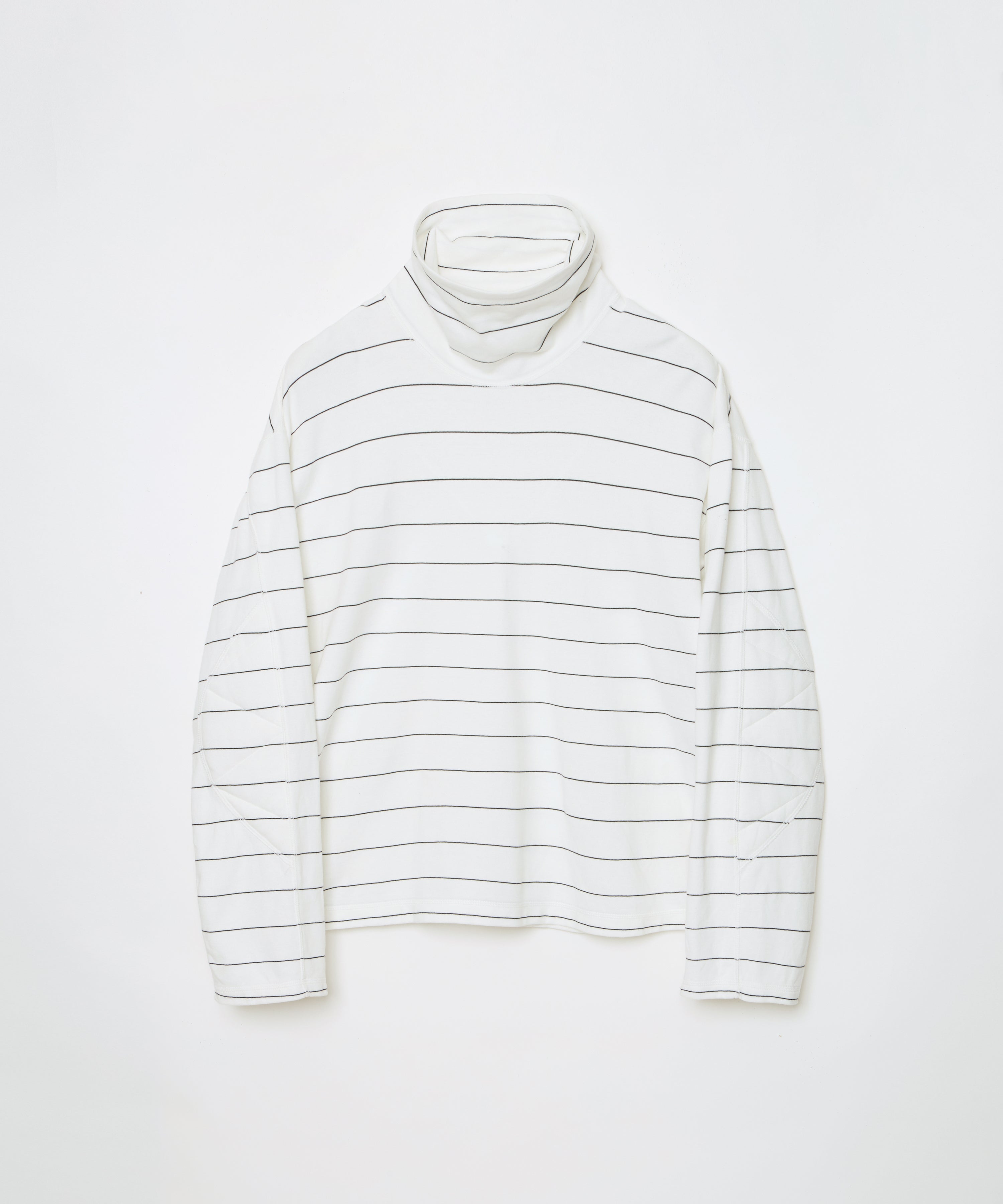 Turtleneck Long Sleeve Shirt (White x Black)