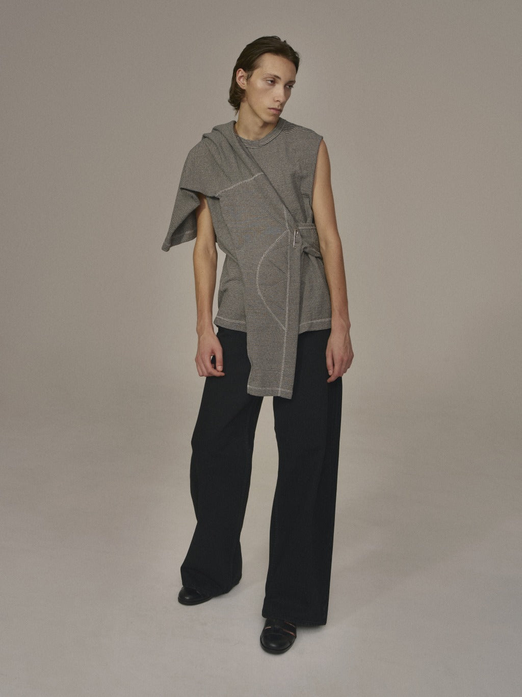 D-shaped Long Sleeve Tee (Stripe)