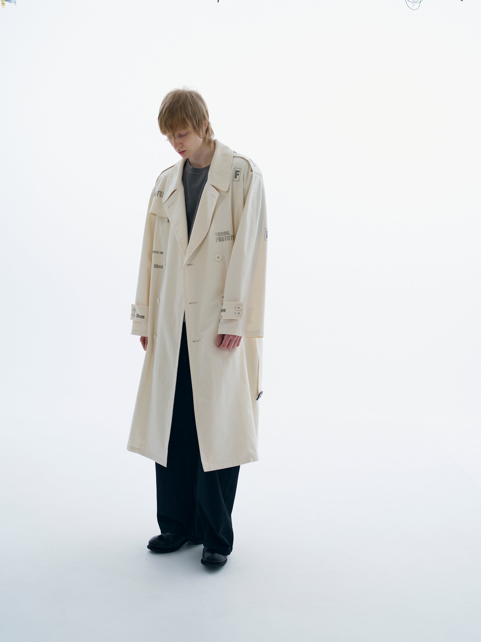 ensou. Prototype Trench Coat (Ivory) / E11C001